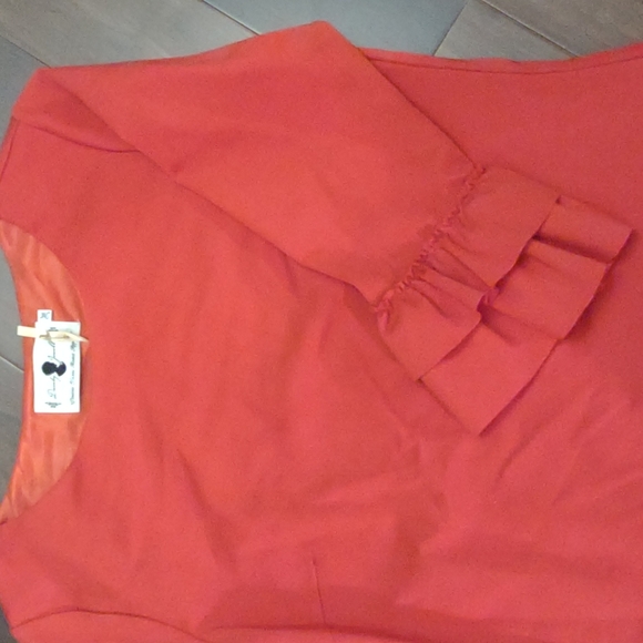 Red Dainty Jewell's dress - Picture 2 of 3